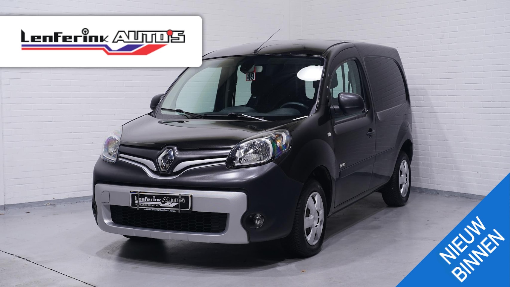 Renault Kangoo Express - 1.5 dCi 90 pk Black Edition Navi Airco, Trekhaak, Cruise Control, NAP, 2-Zits - AutoWereld.nl