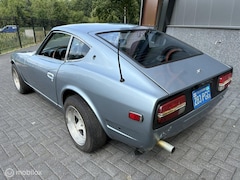 Nissan 240 - DATSUN 240Z