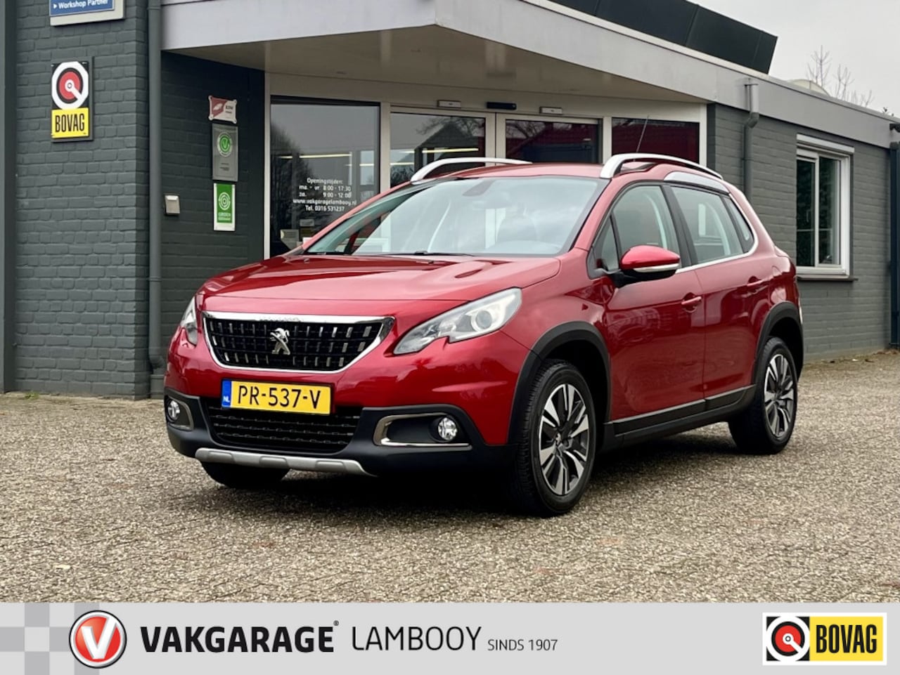 Peugeot 2008 - 1.2 PureTech Allure Navigatie Cruise control - AutoWereld.nl