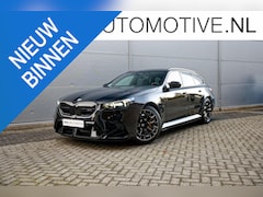 BMW 5-serie Touring - M5 Keramische remmen, M-Driver Pack, B&W, Panoramadak, Trekhaak, enz