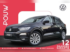 Volkswagen T-Roc - 1.0 TSI 110pk Style | Achteruitrijcamera | Navigatie | Apple Carplay & Android Auto