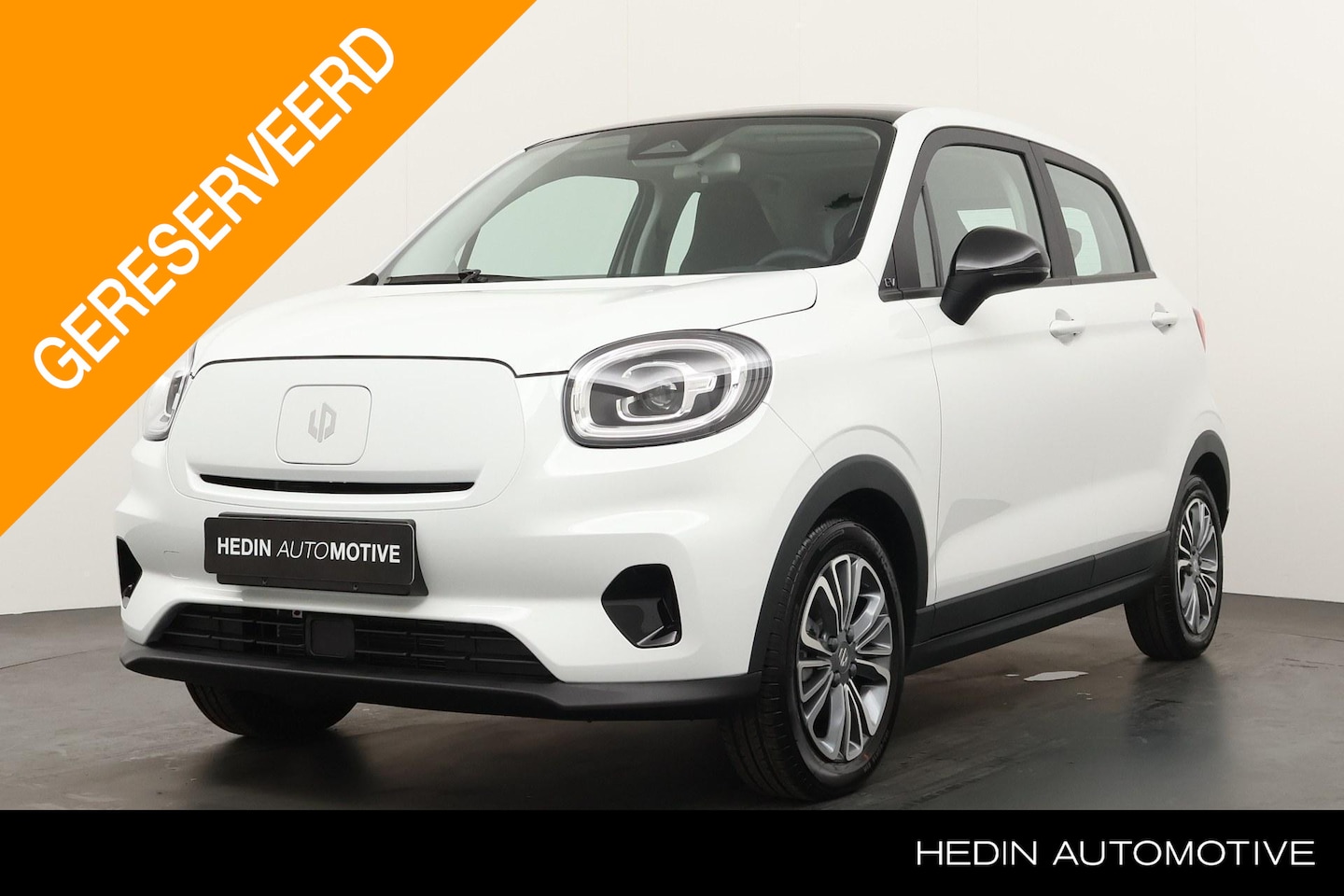 Leapmotor T03 - Design 37.3 kWh | Navigatie | Camera | Adapt. Cruise Control | Panoramadak | PDC A | LMV 1 - AutoWereld.nl