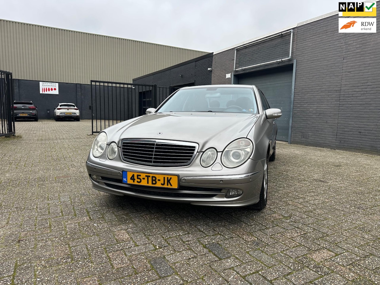 Mercedes-Benz E-klasse - 220 CDI Avantgarde Select Aut. Clima Cruise Navi Leer Trekhaa APK. - AutoWereld.nl