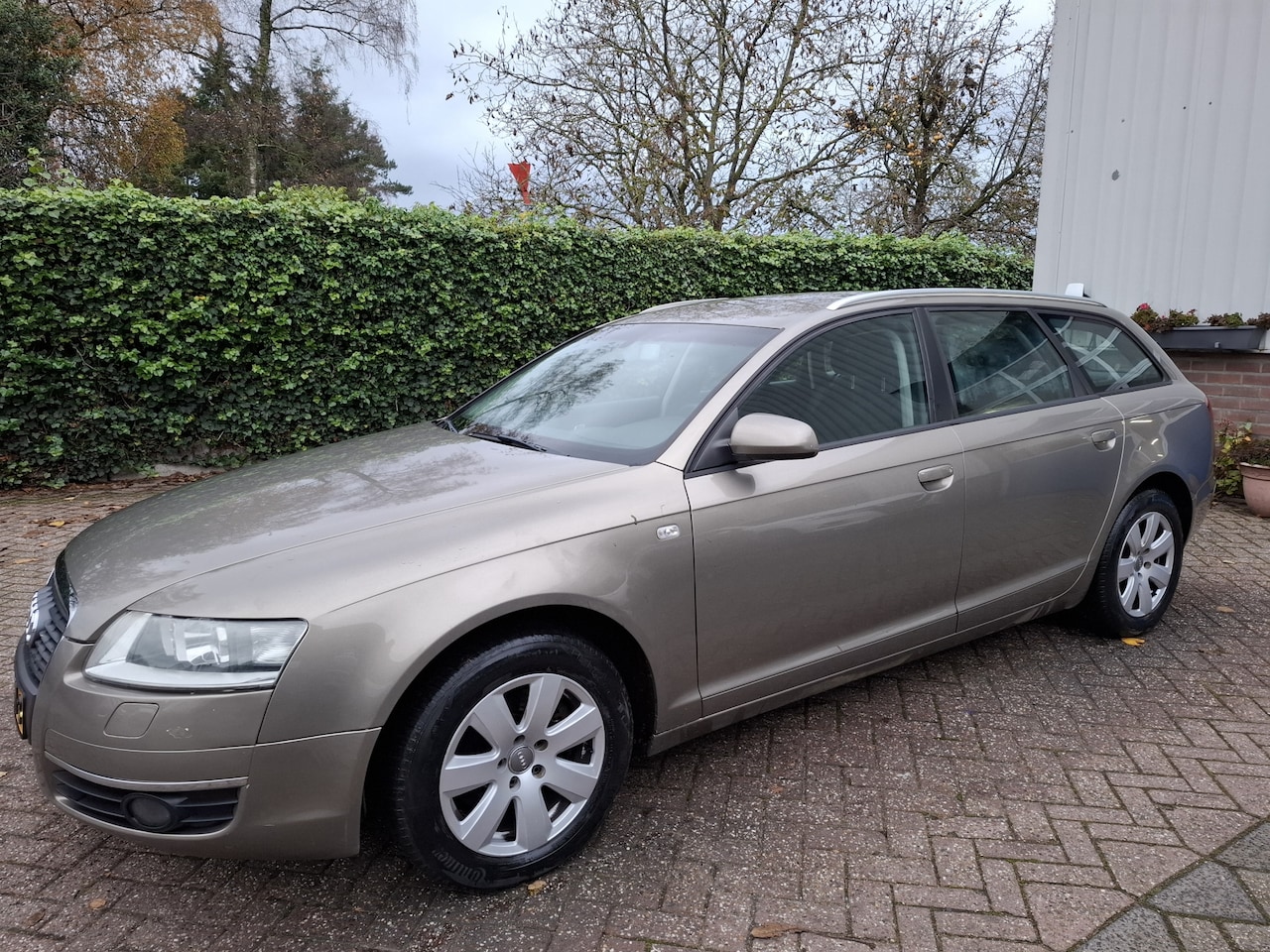 Audi A6 Avant - 2.0 TDI Business Edition CLIMAT/CRUISE/NAVI/XENON/PDC.A 140PK - AutoWereld.nl