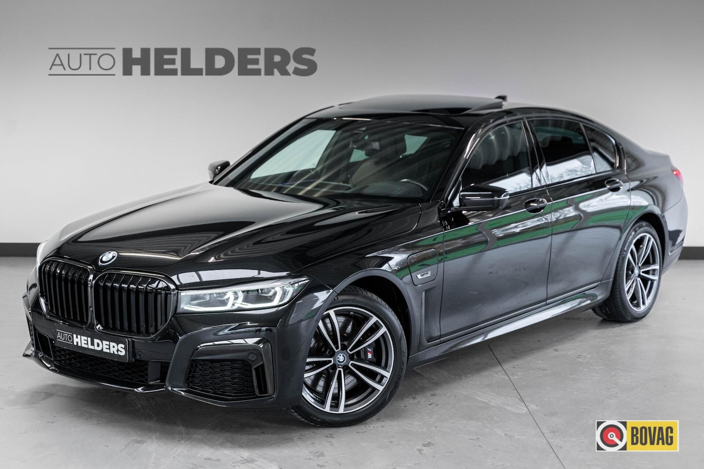BMW 7-serie - 745e M Pano 360° Bruin Leder Shadowline - AutoWereld.nl