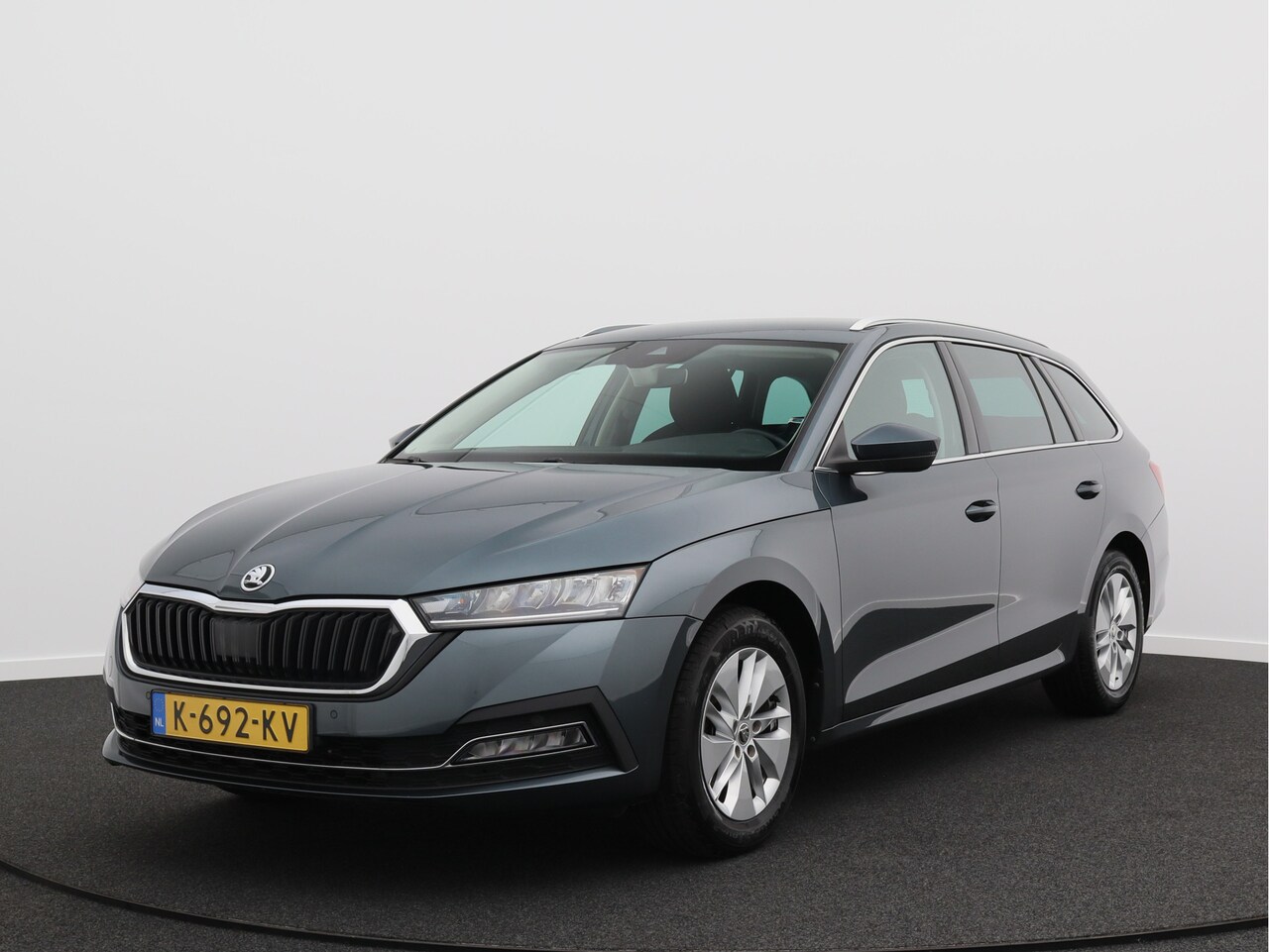Skoda Octavia Combi - 1.0 TSI Business Edition/ trekhaak/ camera/ zeer mooi! - AutoWereld.nl