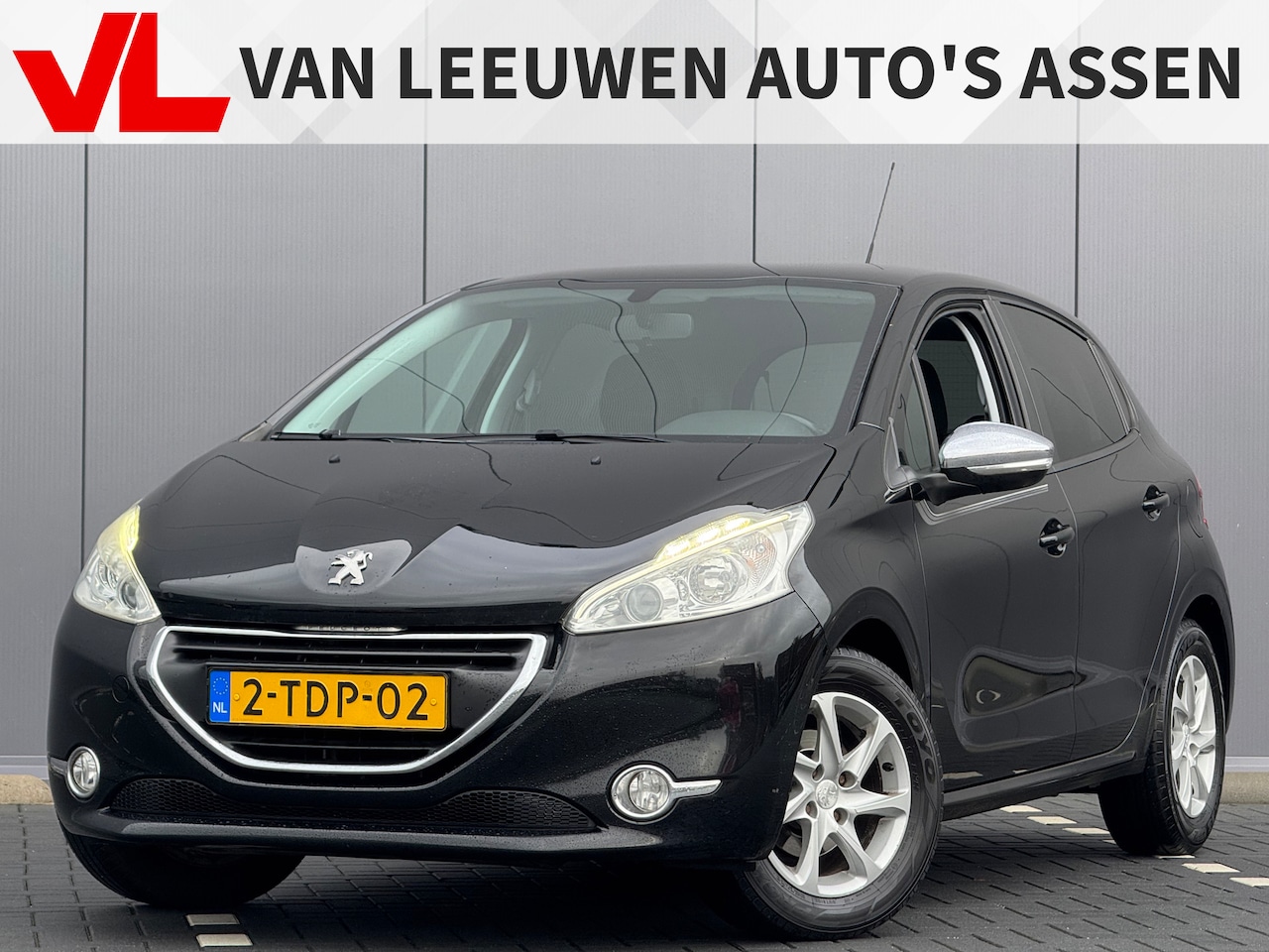 Peugeot 208 - 1.2 VTi Oxygo | Navi | Cruise | PDC - AutoWereld.nl