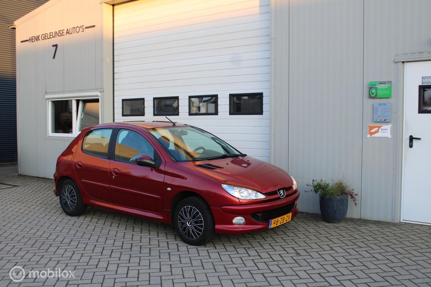 Peugeot 206 - 1.4 Forever/NAP/Airco/APK/Lage kilometerstand - AutoWereld.nl