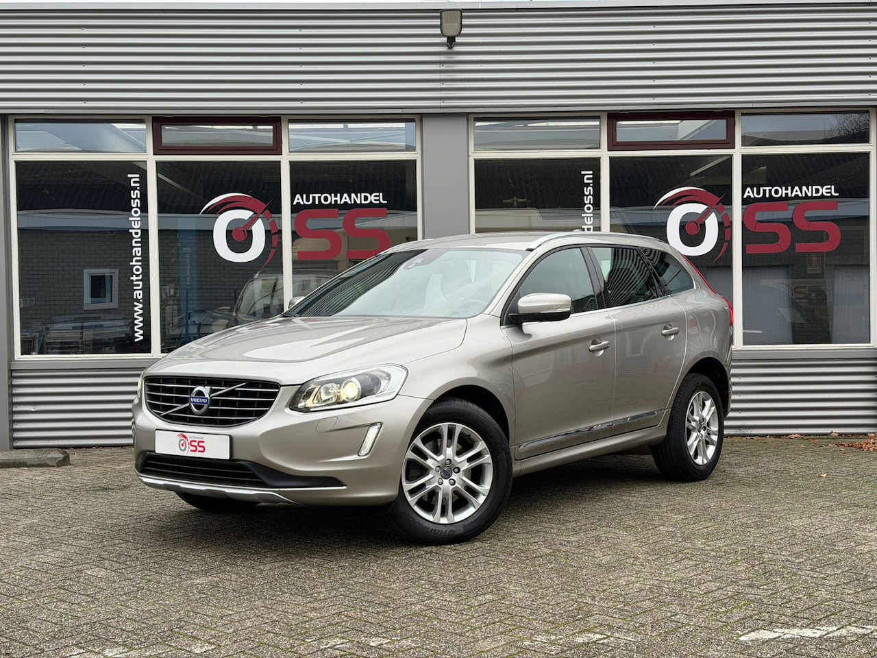 Volvo XC60 - 2.0 D4 FWD Ocean Race 2.0 D4 FWD Ocean Race - AutoWereld.nl