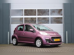 Peugeot 107 - 1.0 Envy 5-Deurs Airco/Bluetooth/Stuurbekrachtiging/Elek.Ramen/C.V./LED/RadioCD.AUX.USB/Is
