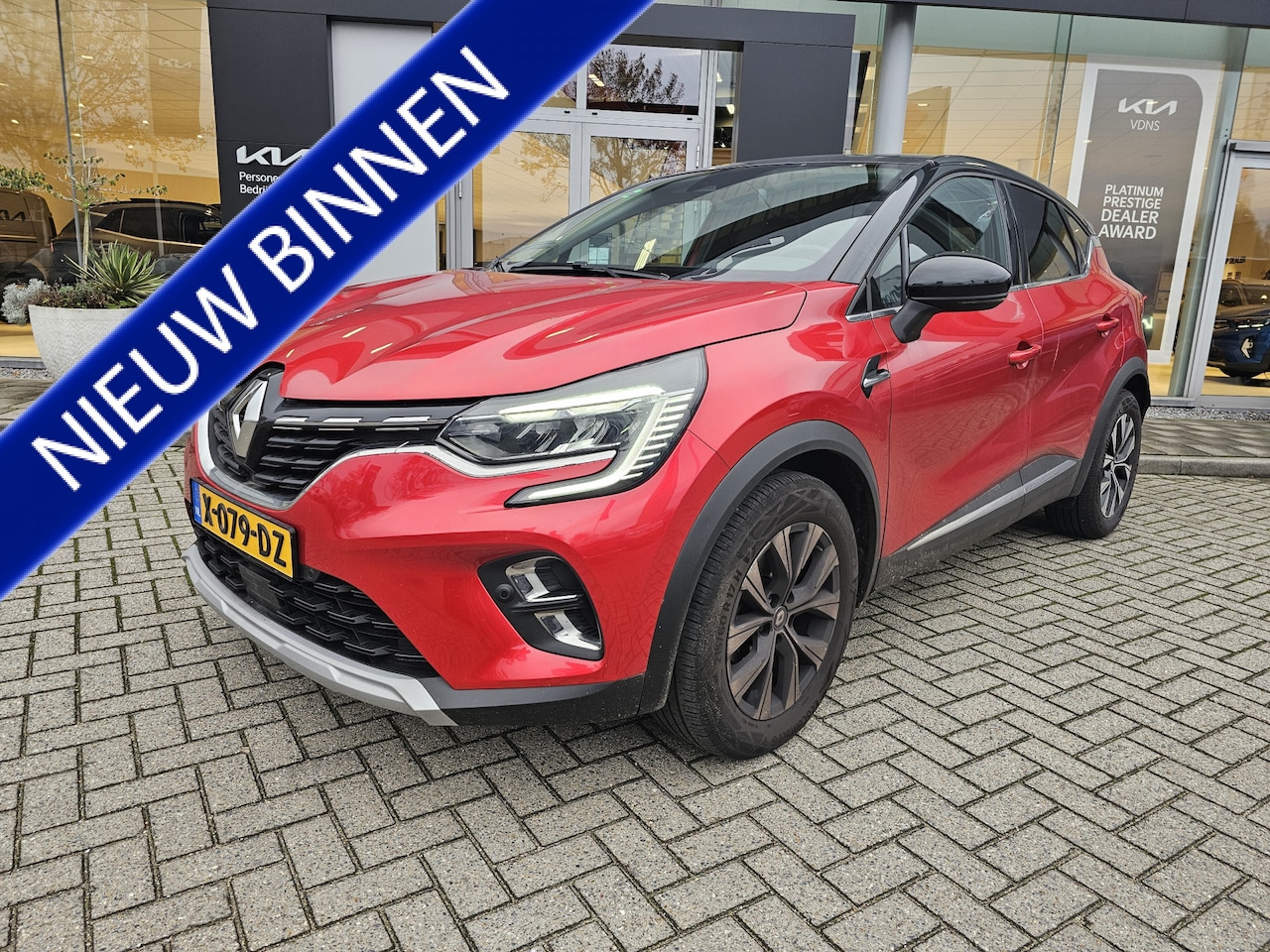 Renault Captur - 1.3 TCe 140 R.S. Line Navigatie | Climate | AUTOMAAT Info Daan 0492-588964 - AutoWereld.nl