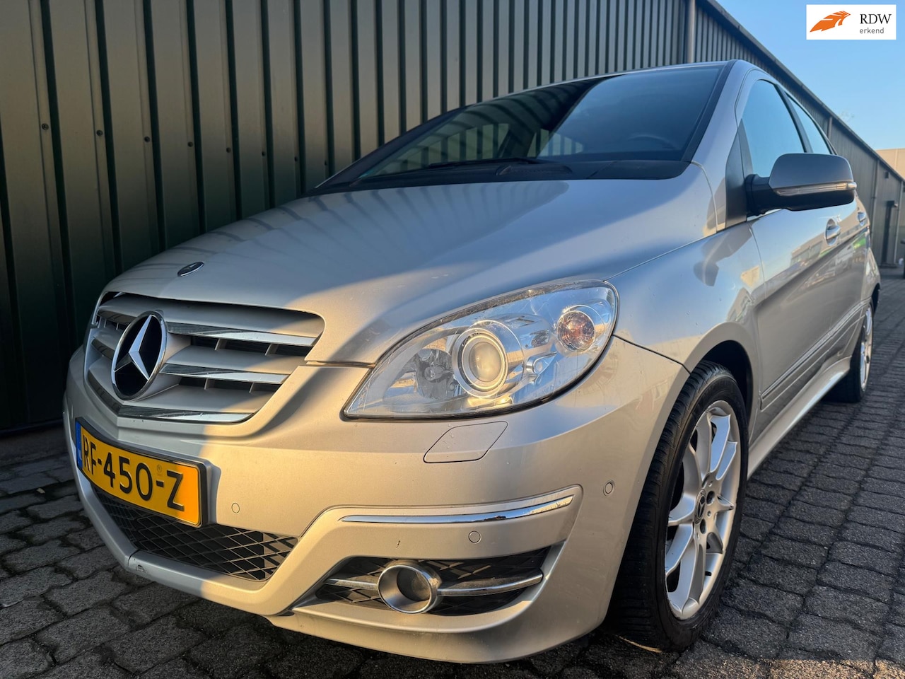 Mercedes-Benz B-klasse - 200 met Nieuwe APK - AutoWereld.nl