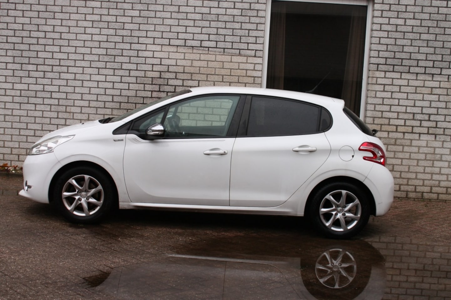 Peugeot 208 - 1.2 Vti Oxygo 1.2 VTi Oxygo - AutoWereld.nl