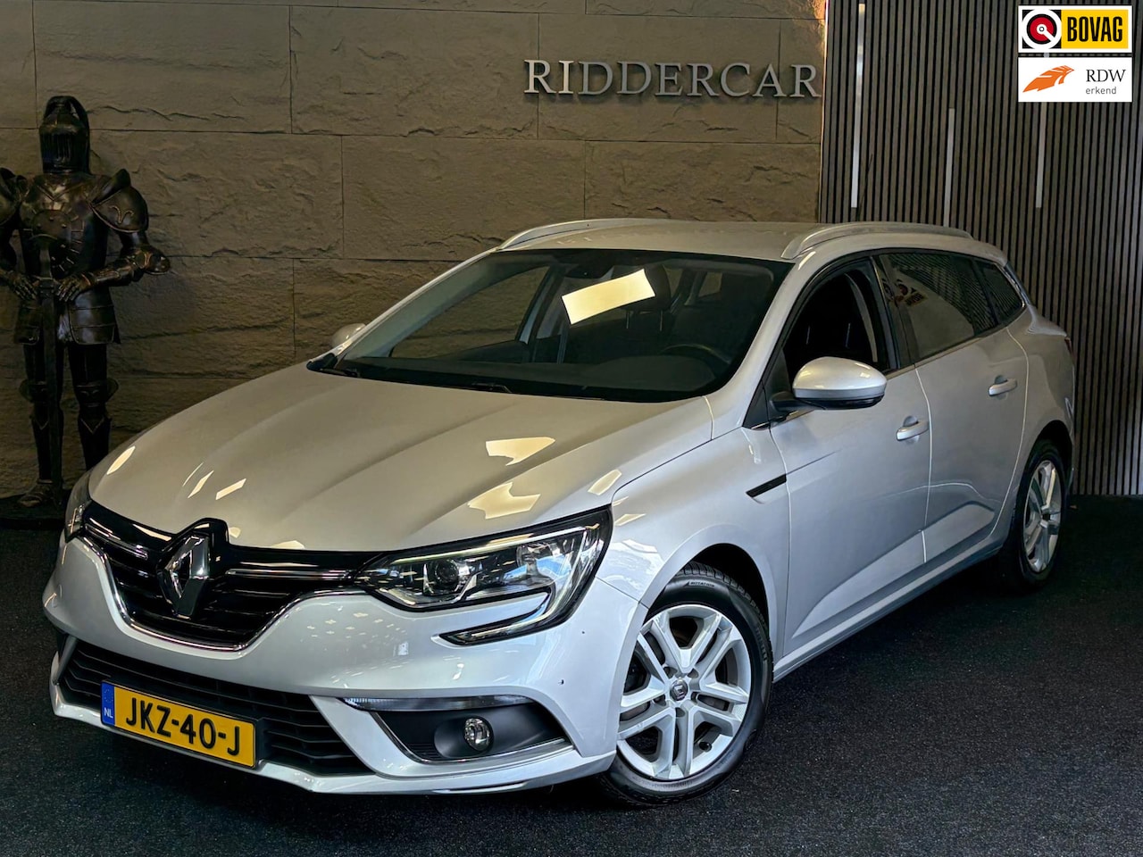 Renault Mégane Estate - 1.5 Blue dCi Limited|GARANTIE|AUTOMAAT|CRUSE|NAVI|ELEK RAMEN| - AutoWereld.nl