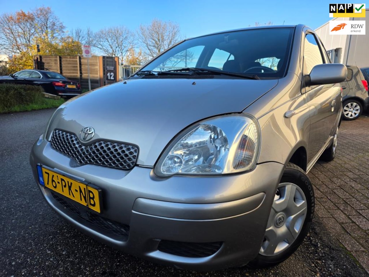 Toyota Yaris - 1.3 VVT-i Sol 1.3 VVT-i Sol - AutoWereld.nl