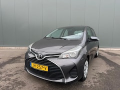 Toyota Yaris - 1.4 D-4D-F Aspirat. EURO 6 | ONDERHOUDSBOEKJE