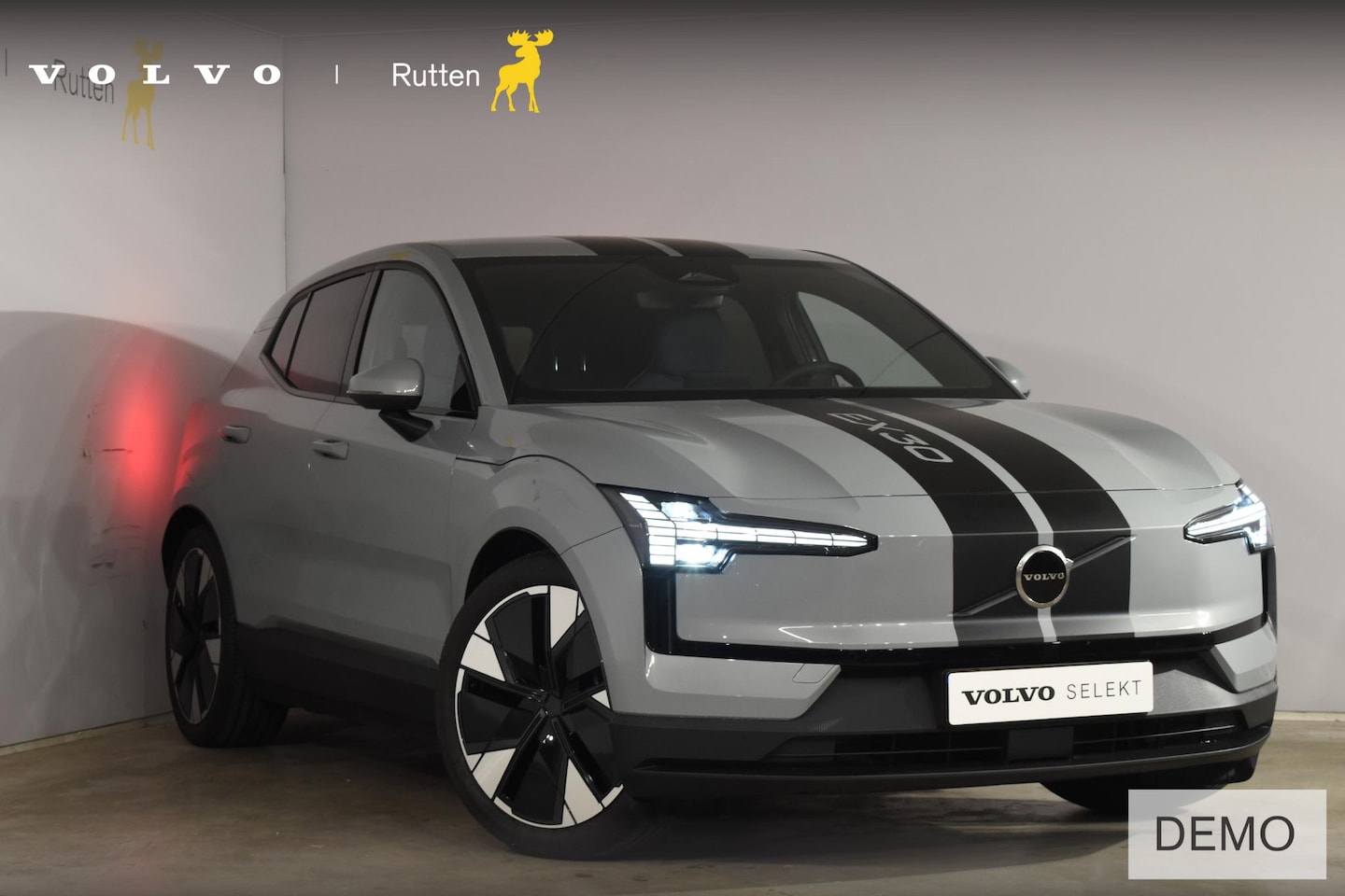 Volvo EX30 - 272PK Ext. Range Core / Nieuwprijs €45.045 / Adaptieve Cruise Control/ Dodehoek Detectie / - AutoWereld.nl