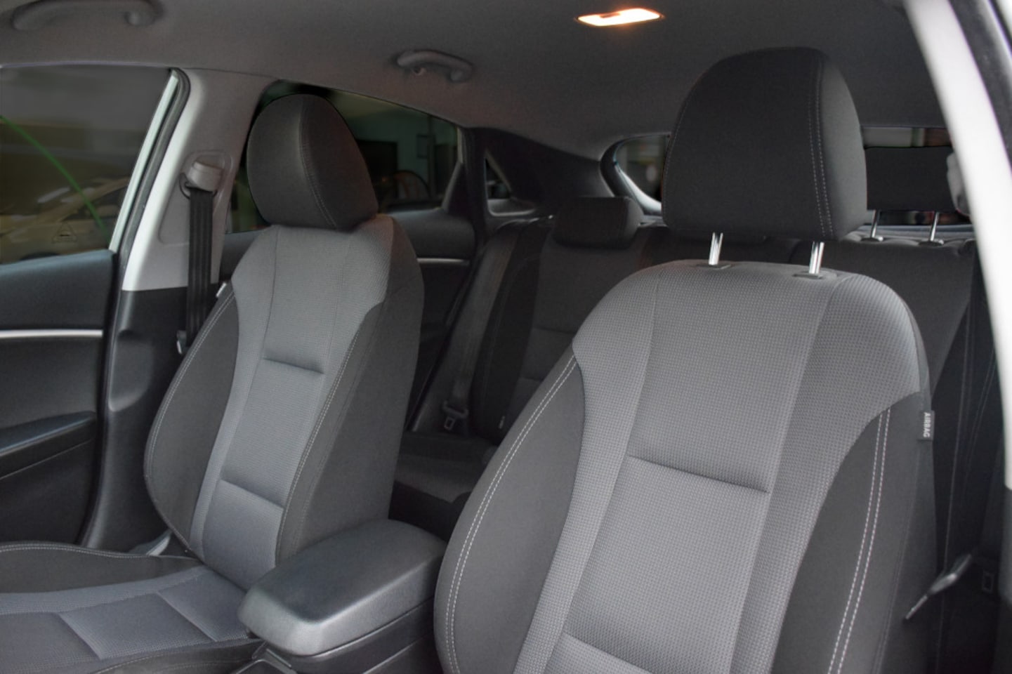 Hyundai i30 - 1.6 GDI i-Motion Plus 1.6 GDI i-Motion Plus, eerste eigenaar,