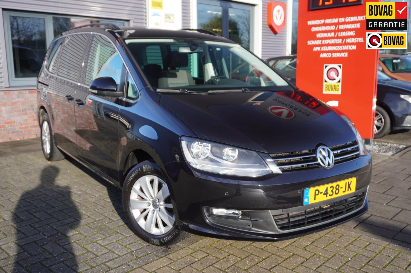 Volkswagen Sharan - 1.4 TSI Comfortline 7p. / Climate control / Stoelverwarming / Bluetooth / Trekhaak - AutoWereld.nl