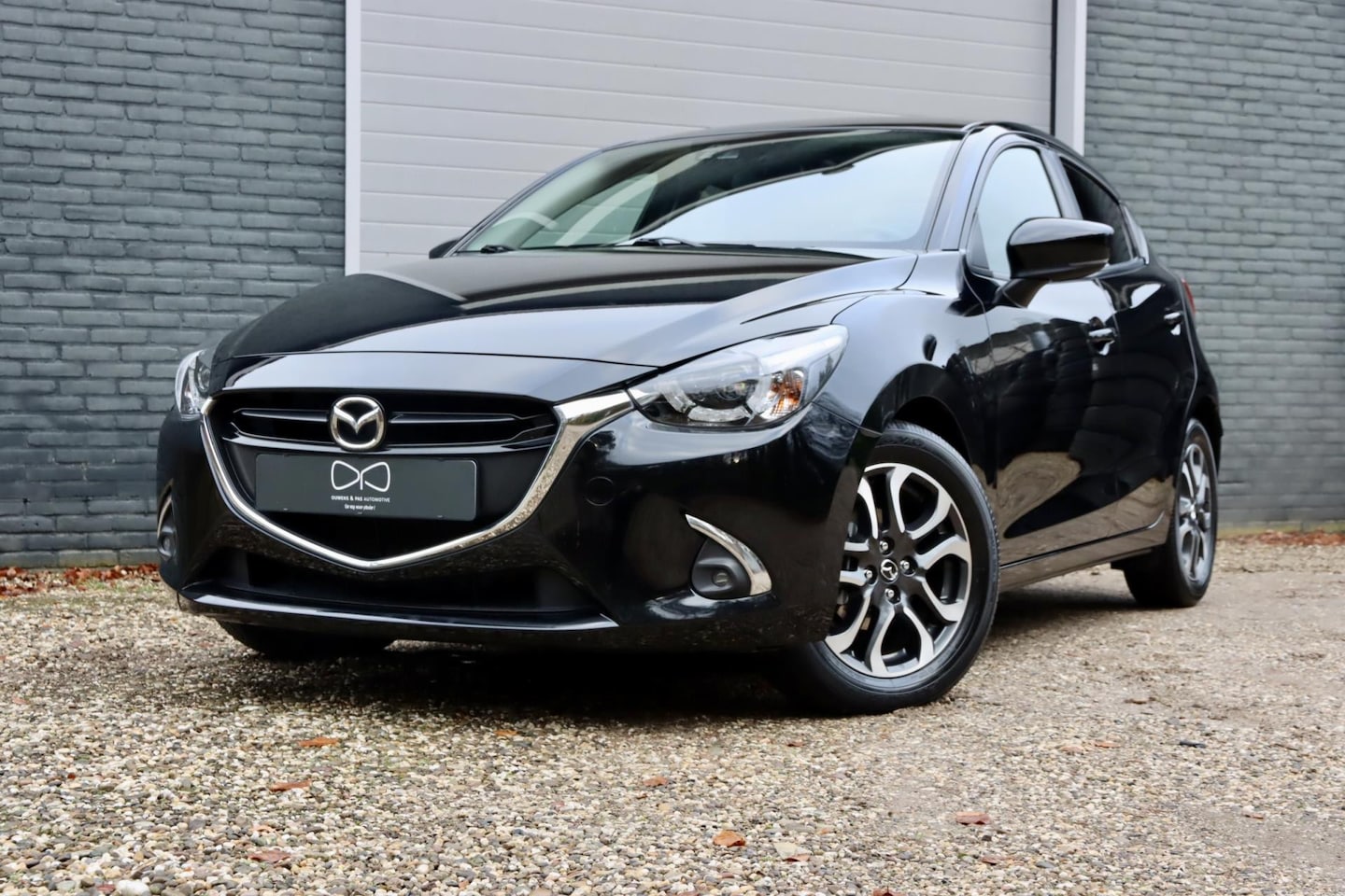 Mazda 2 - 1.5 Skyactiv-G TS+ AUTOMAAT | NAVIGATIE | 2E EIGENAAR | AIRCO | STOELVERWARMING - AutoWereld.nl