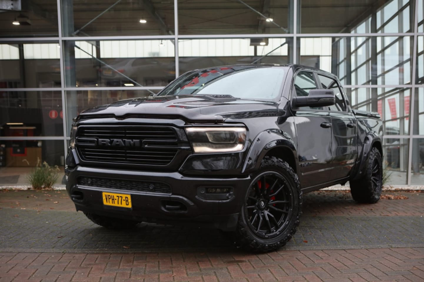 Dodge Ram 1500 - 5.7 V8 4x4 CC Laramie | - AutoWereld.nl