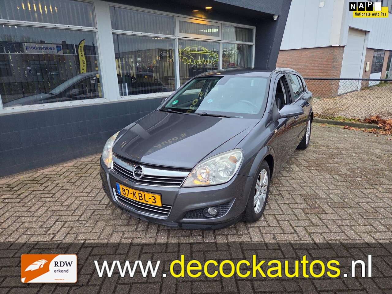 Opel Astra - 1.6 Cosmo/LEDER/TREKHAAK - AutoWereld.nl