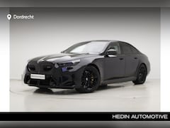 BMW M5 - 5-serie Sedan | Carbon Pack | Bowers & Wilkins Surround Sound | Trekhaak | M Carbon-kerami