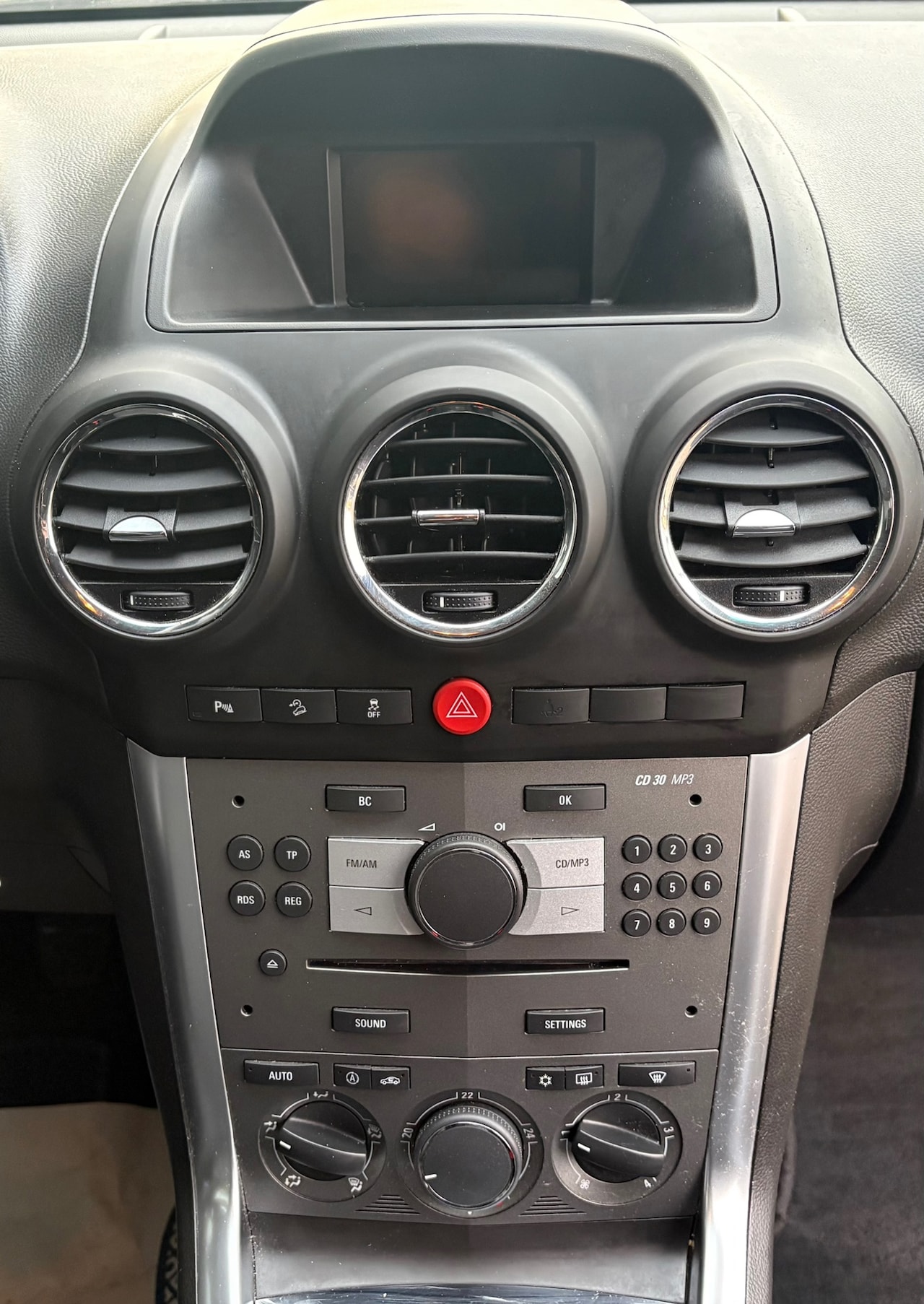 Opel Antara - 2.4-16V Edition 2x4 NAP//AIRCO//CRUISE//TREKHAAK//6BAK//STOELVERW.