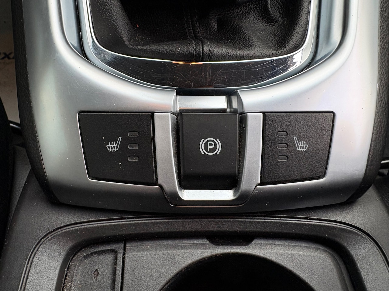 Opel Antara - 2.4-16V Edition 2x4 NAP//AIRCO//CRUISE//TREKHAAK//6BAK//STOELVERW.