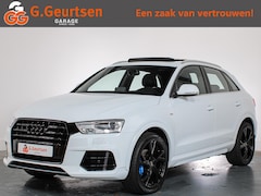 Audi Q3 - 2.0TFSI 220PK Quattro S-line Panoramadak, Bose, Keyless, Navigatie, Trekhaak