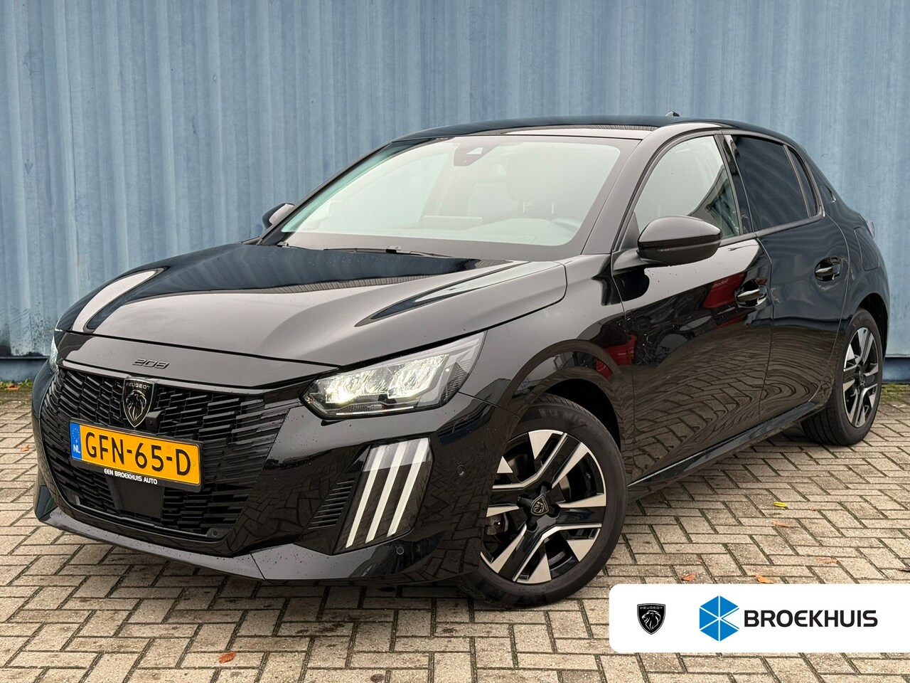 Peugeot 208 - Allure 100PK Airco automatisch | Achterspoiler | Achteruitrijcamera | Audio installatie - AutoWereld.nl