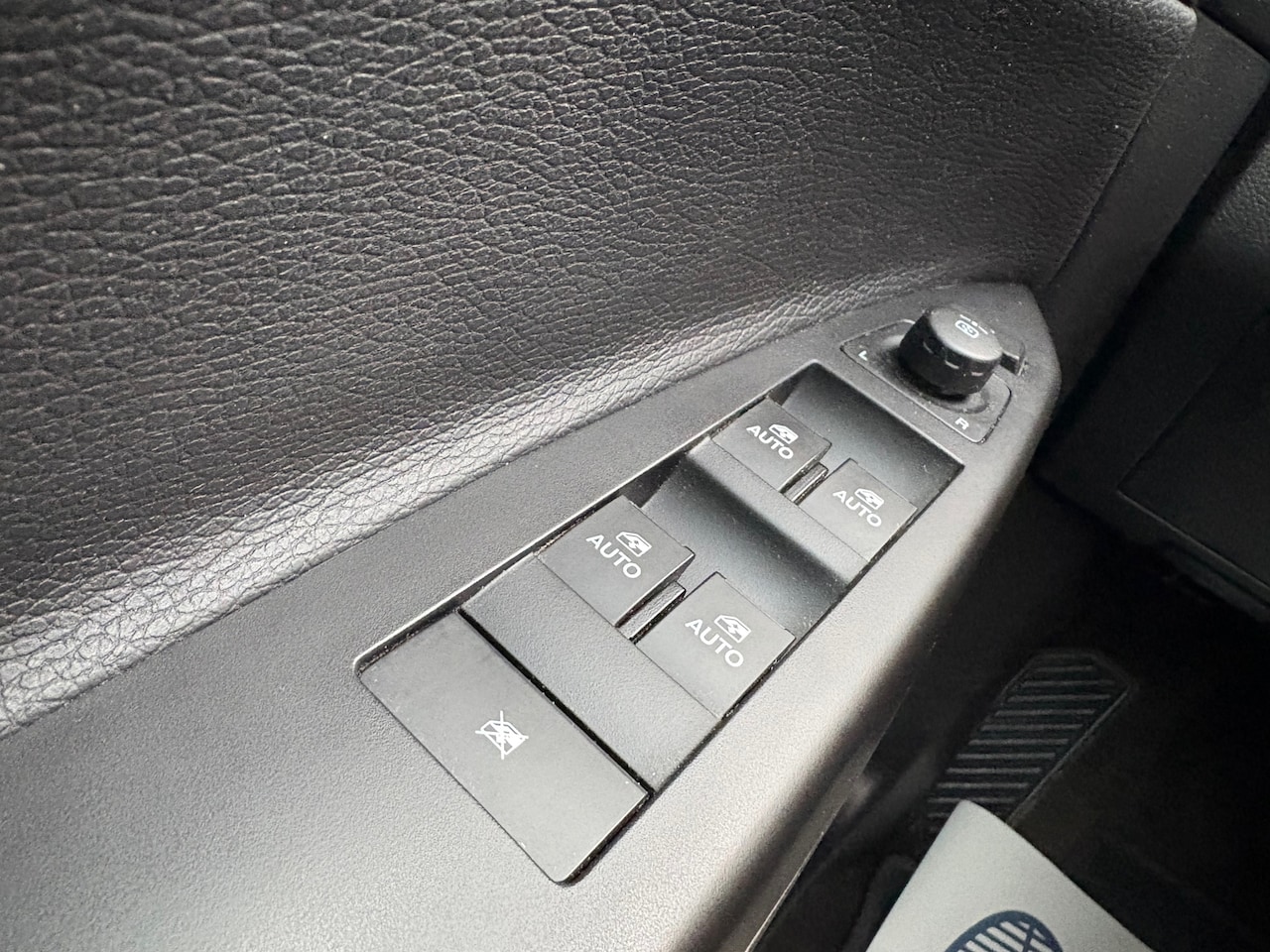 Opel Antara - 2.4-16V Edition 2x4 NAP//AIRCO//CRUISE//TREKHAAK//6BAK//STOELVERW.