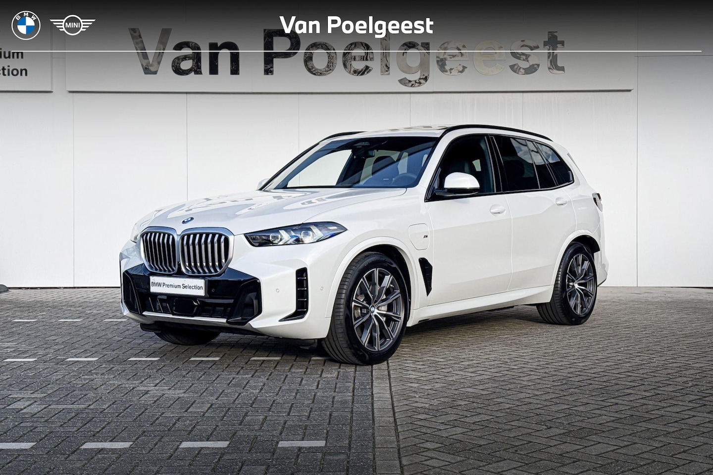 BMW X5 - xDrive50e Travel Pack | Innovation Pack | M Sport | Trekhaak - AutoWereld.nl