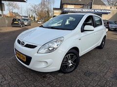 Hyundai i20 - 1.2i Business Edition * AIRCO*ELEKTR. RAMEN*5DEURS*LM. VELGEN*WEINIG KM