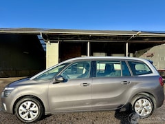 Citroën C4 SpaceTourer - 1.2T 131pk aut + f1 Bus 7-pers - nap - navi - virtual - line assist - keyless entry + star