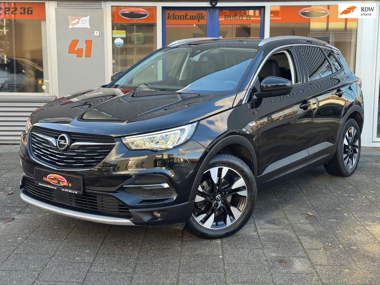 Opel Grandland X - 1.2 T Ultimate Edit. Navigatie CarPlay Camera 1e Eigenaar Dealer Historie - AutoWereld.nl