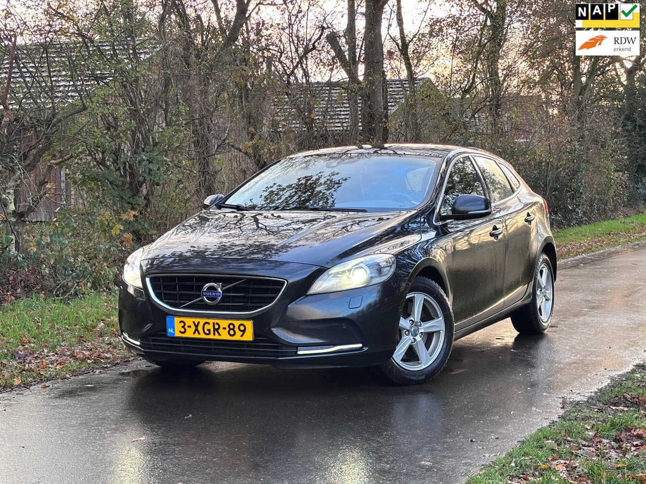 Volvo V40 - 2.0 D4 Ocean Race Business Airco - AutoWereld.nl