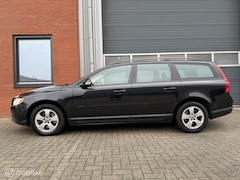Volvo V70 - 2.5T Kinetic Geartr. - dealer o.h. - orig NL