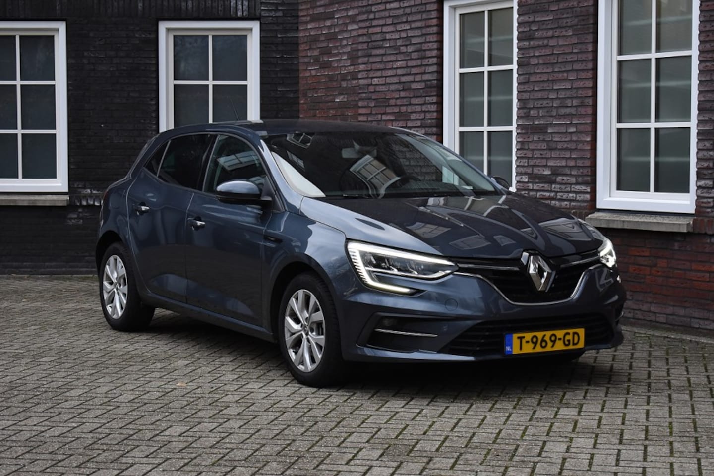 Renault Mégane E-Tech - Estate 1.6 Plug-In Hybrid 160 Techno - AutoWereld.nl