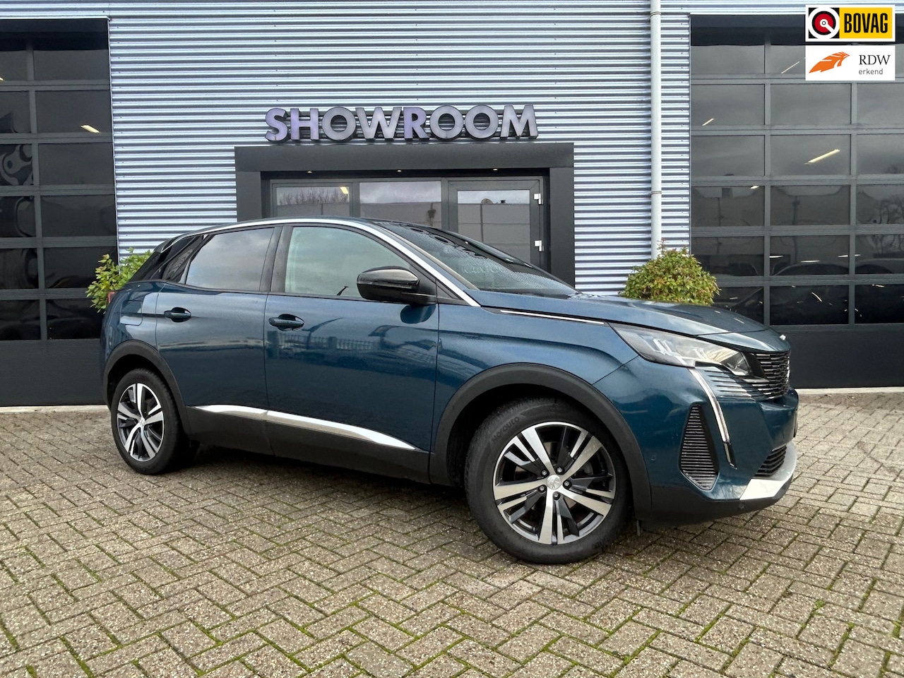 Peugeot 3008 - 1.2 PureTech Allure Applecarplay|Cruisecontrol|Stoelverwarming|Lichtmetalenvelgen - AutoWereld.nl
