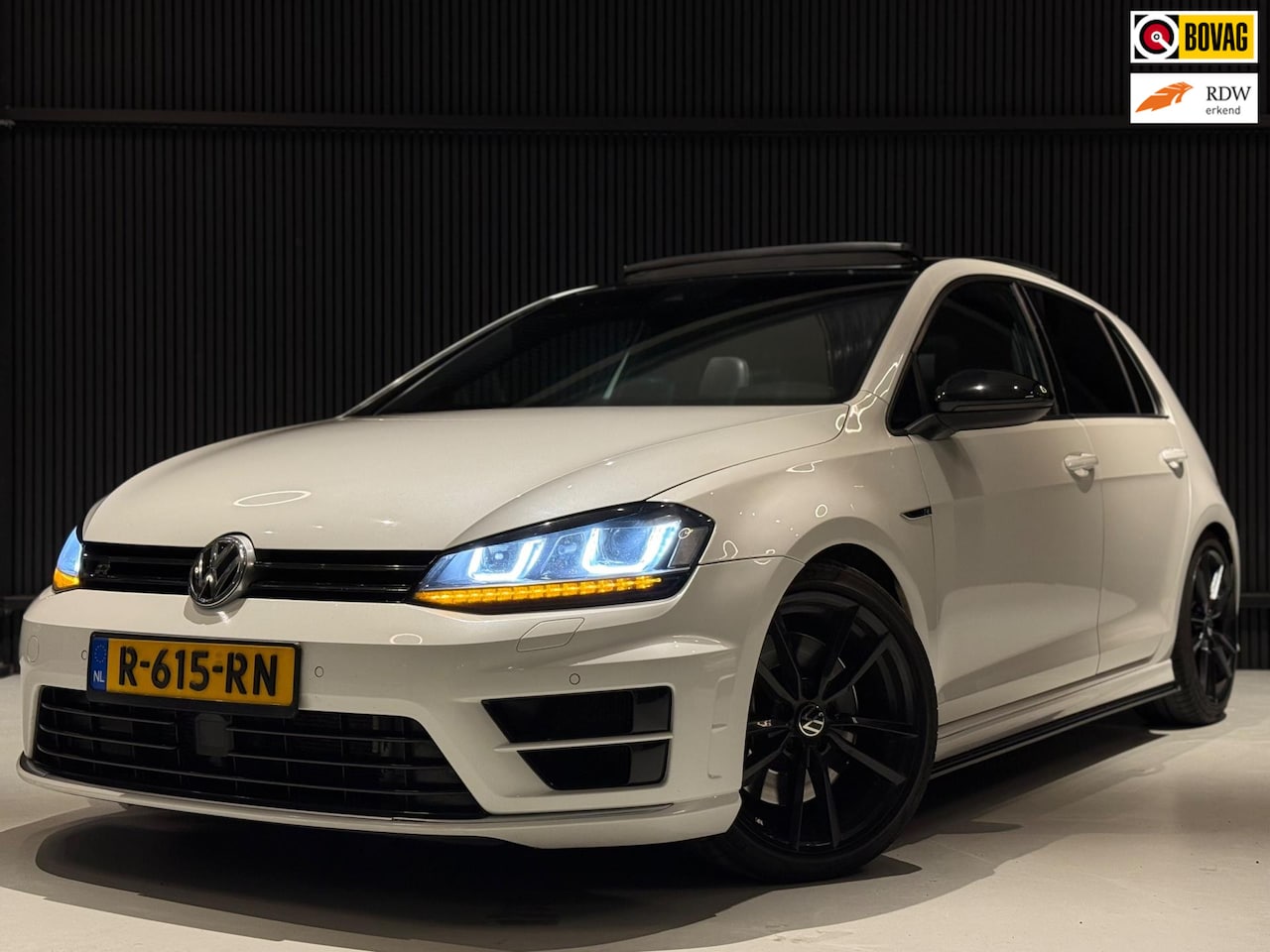 Volkswagen Golf - 2.0 TSI R 4Motion Pano|ACC|Dynaudio|360 PK| - AutoWereld.nl