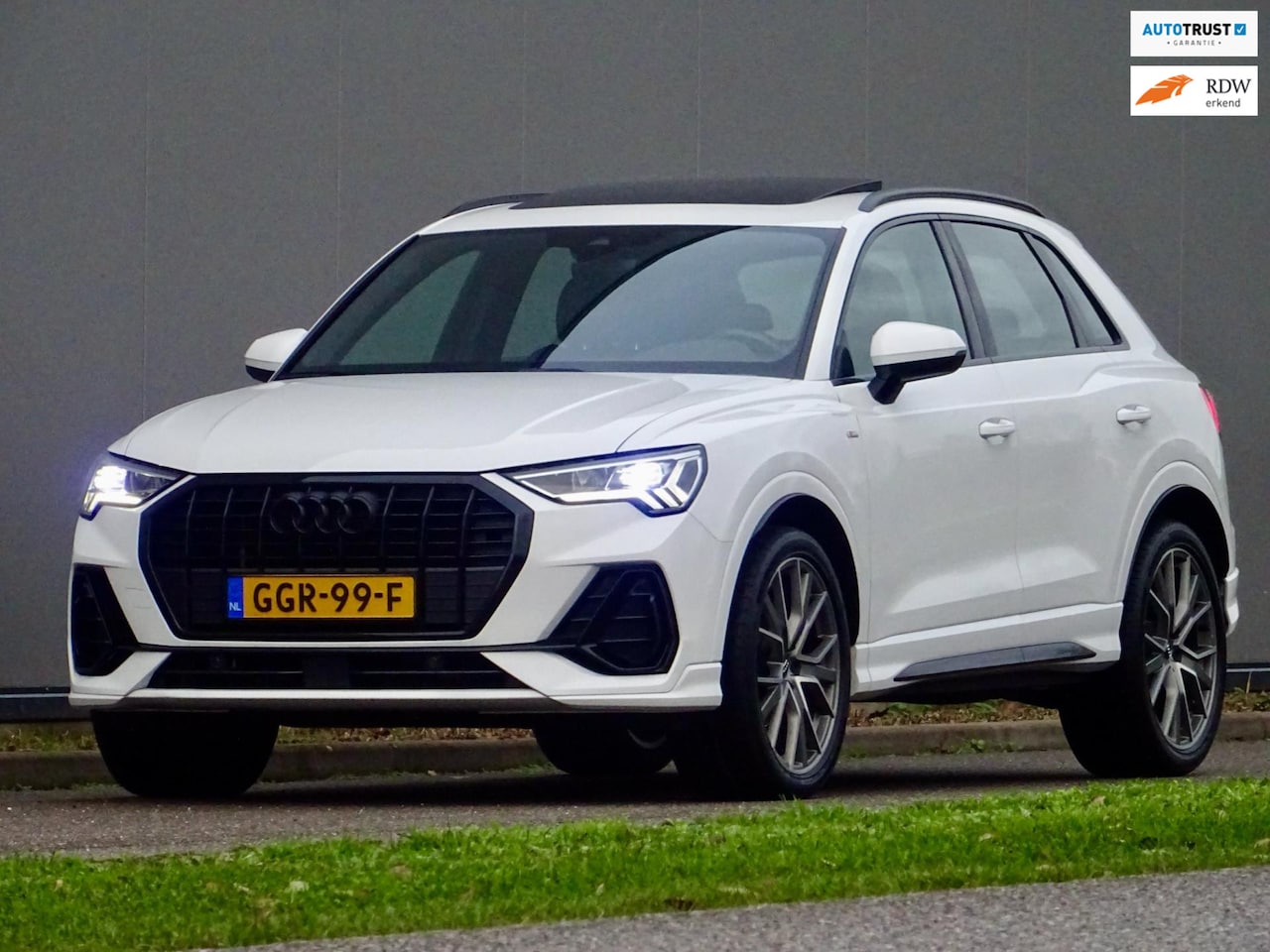 Audi Q3 - 35 TFSI S-Line Edition One / Pano / Virtual Cockpit / - AutoWereld.nl