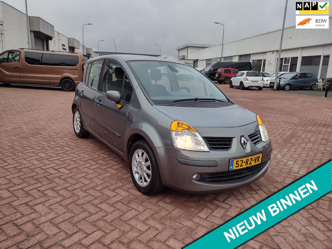 Renault Modus - 1.4-16V Privilège Luxe MOOIE AUTO BEL 0619590613 HOGEN IN STAP 5 DRS AIRCO APK 20-10-2026 - AutoWereld.nl