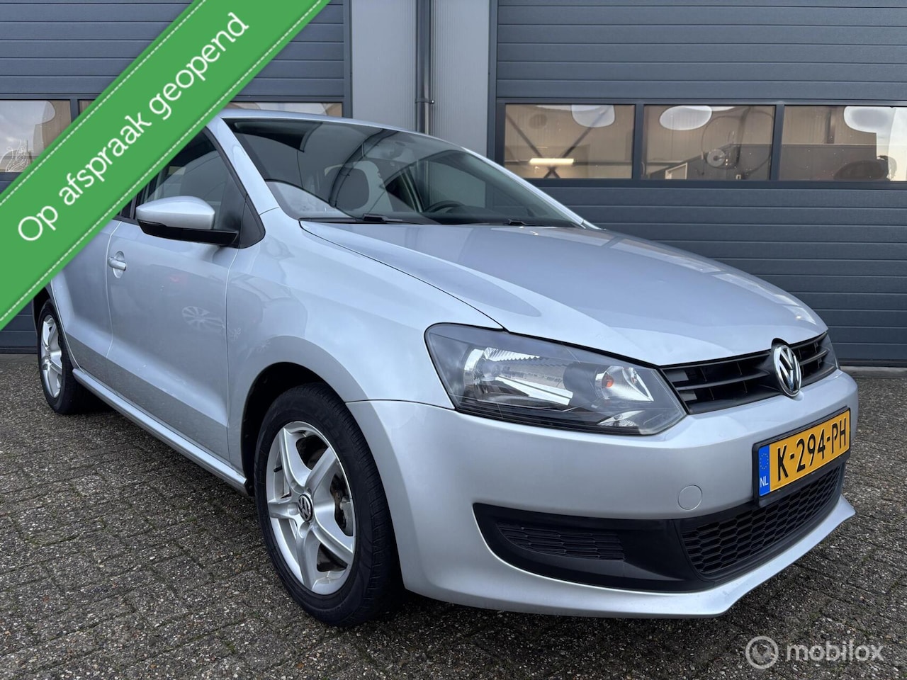 Volkswagen Polo - 1.2 Trendline Uitvoering / 5Drs _ Airco - AutoWereld.nl