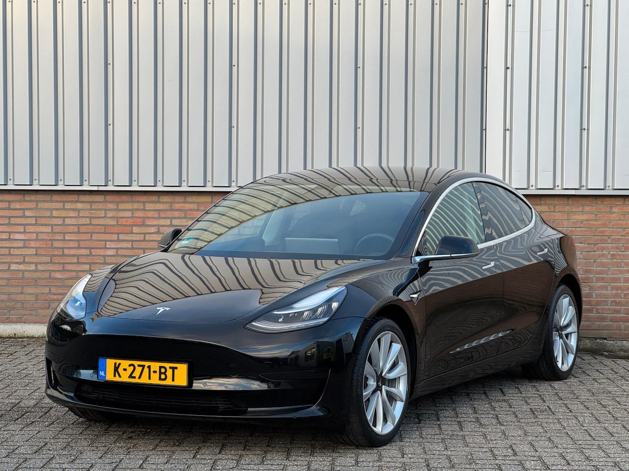 Tesla Model 3 - Standard RWD Plus LFP/ 89% SoH/ 19'' velgen - AutoWereld.nl