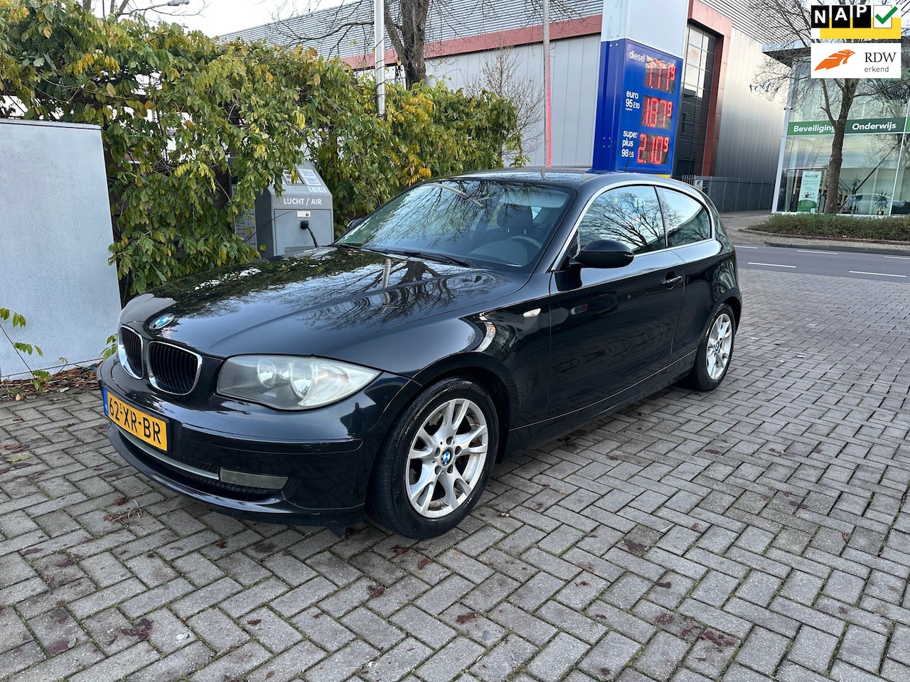 BMW 1-serie - 118i Business Line prachtige auto - AutoWereld.nl