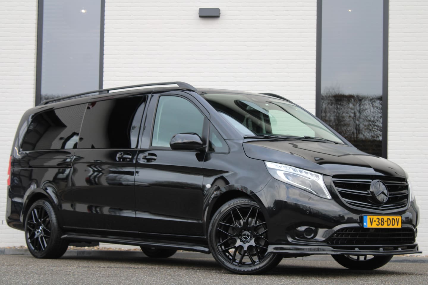 Mercedes-Benz Vito - 119 CDI / Aut / XXL / 4-Matic / DC / Led-Xenon / Apple Carplay / 2x Elec Schuifdeur / Leer - AutoWereld.nl