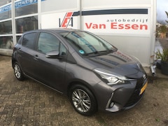 Toyota Yaris - 1.5 VVT-i Aspiration 112 PK, keyles entry, lane departure, Bots waarschuwing