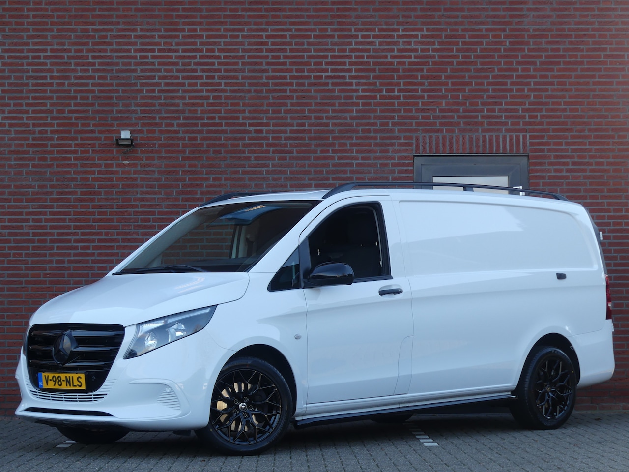 Mercedes-Benz Vito - 116 CDI LANG Camera/Cruise control/Side bars - AutoWereld.nl