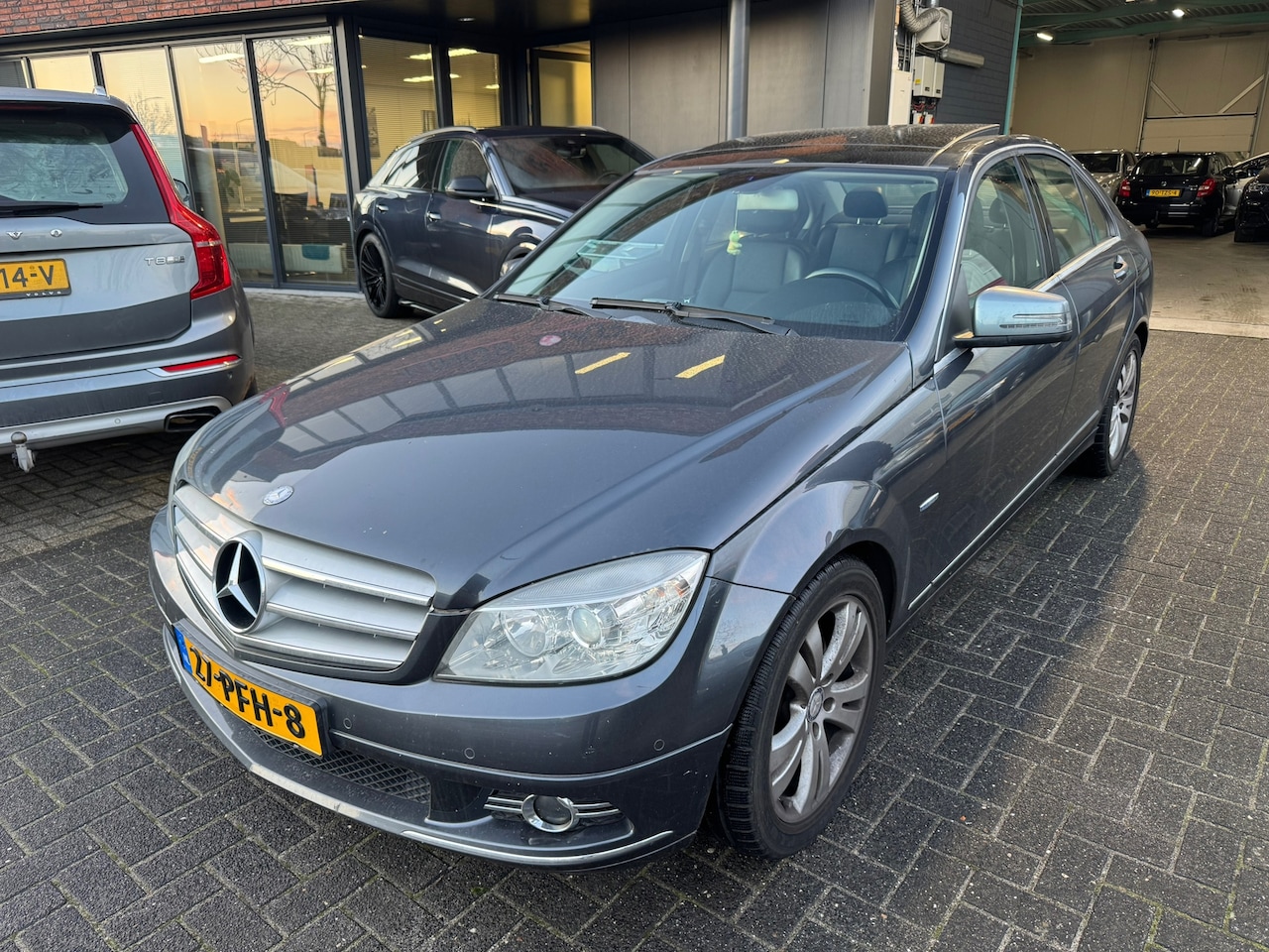 Mercedes-Benz C-klasse - 180 CGI Avantgarde AUTOMAAT PANO NAVI ORIG NL NAP - AutoWereld.nl